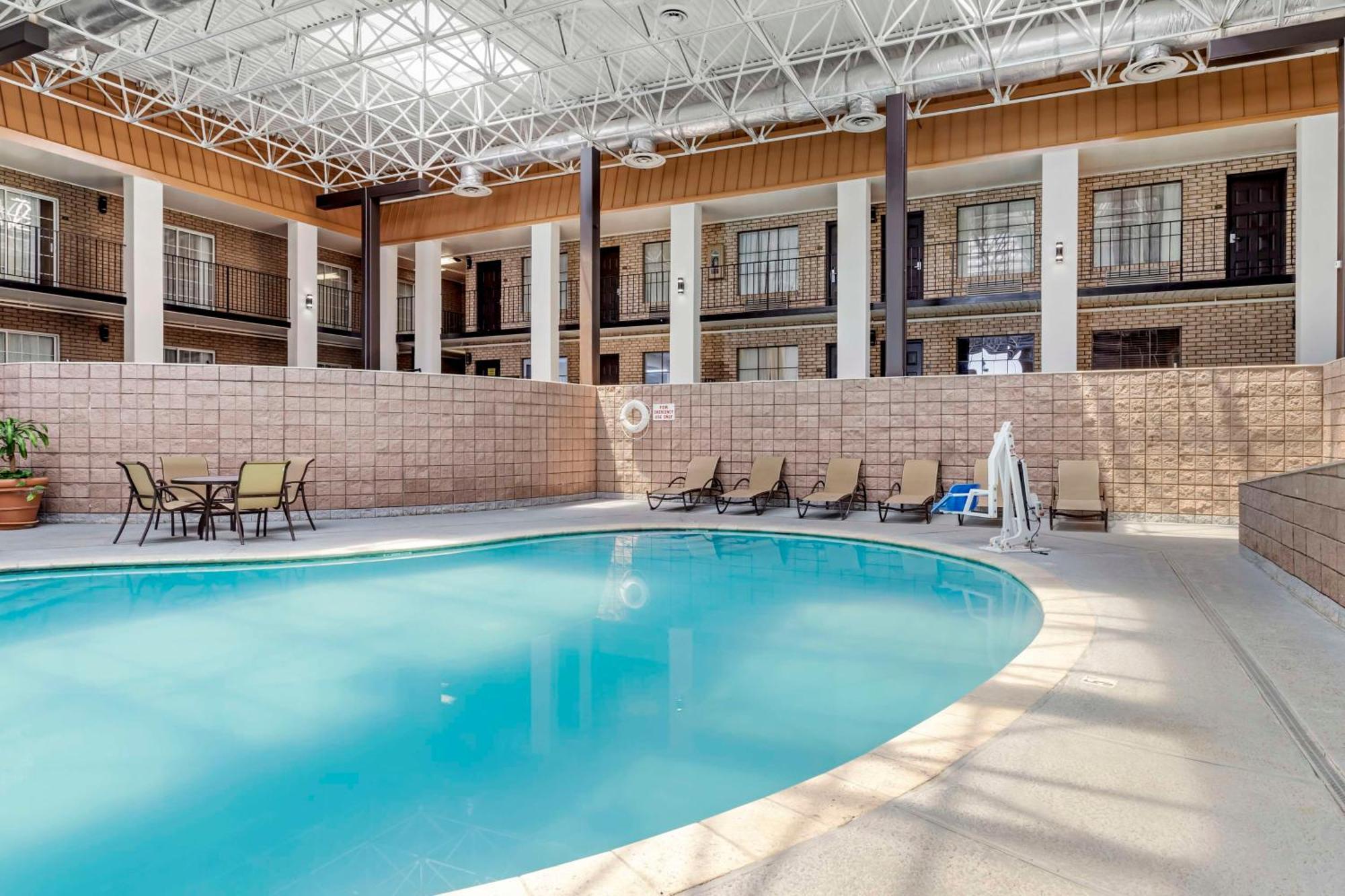 Best Western Of Alexandria Inn & Suites & Conference Center Exterior foto
